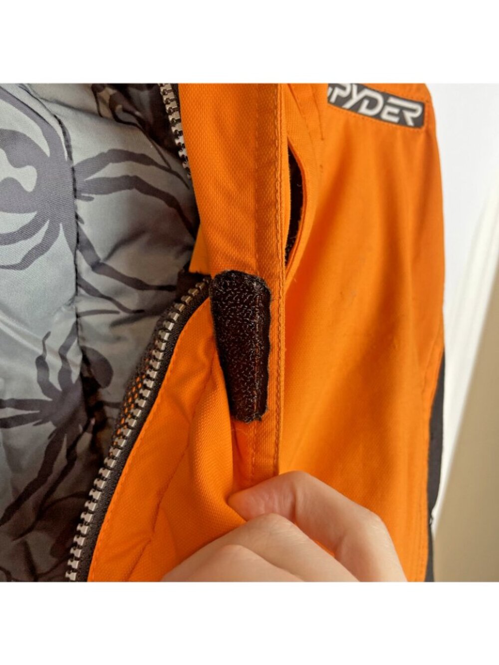 Spyder Kids Ski Snow Jacket โ Size 16, Orange/Black Performance Outerwear - Picture 7 of 8